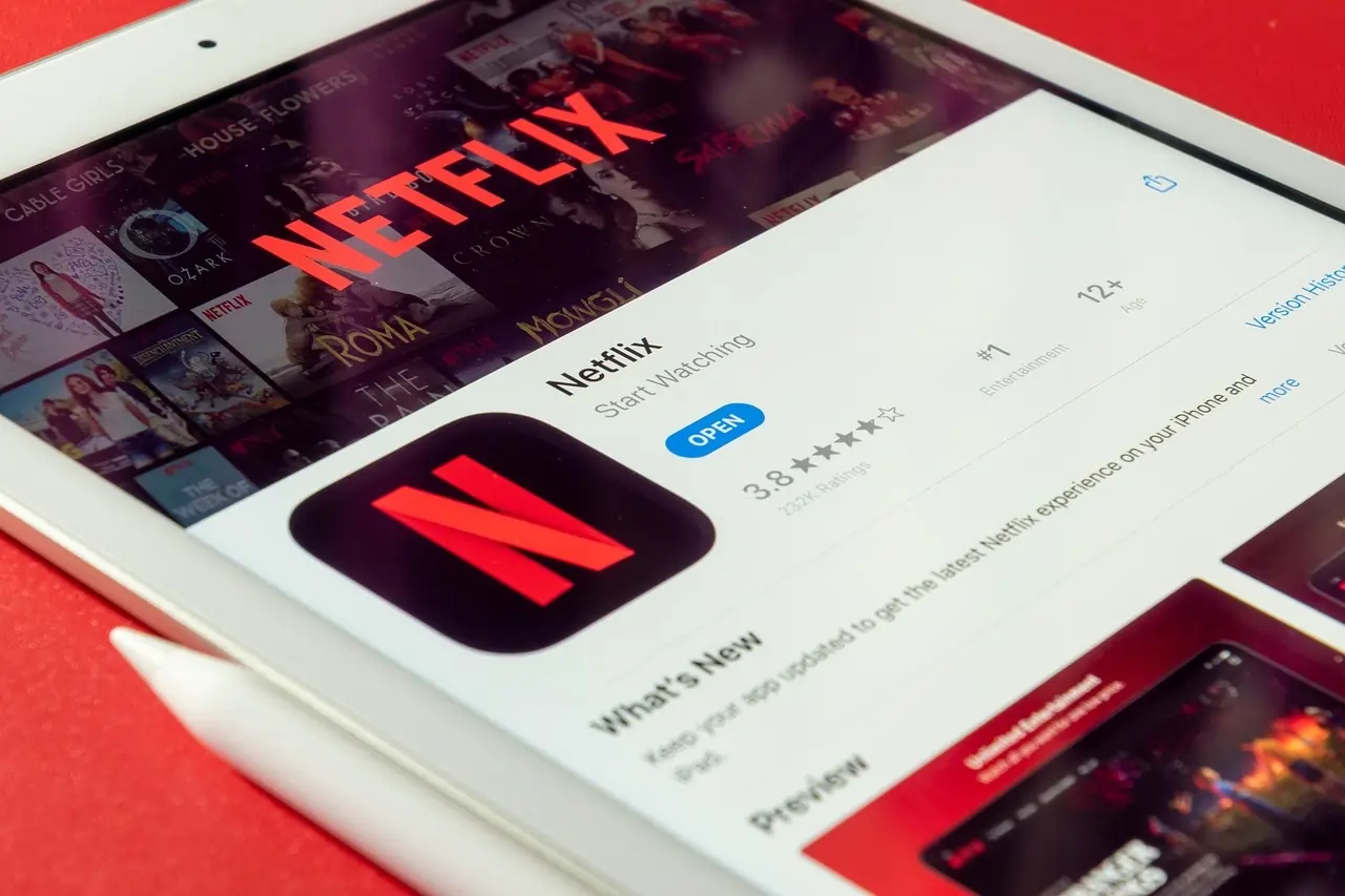DOJ Opens Antitrust Probe Into Netflix Over Warner Deal