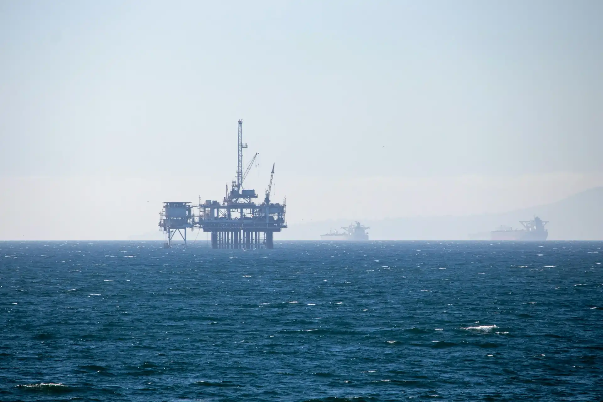 Study Warns of Major Risks From Offshore Drilling Plan