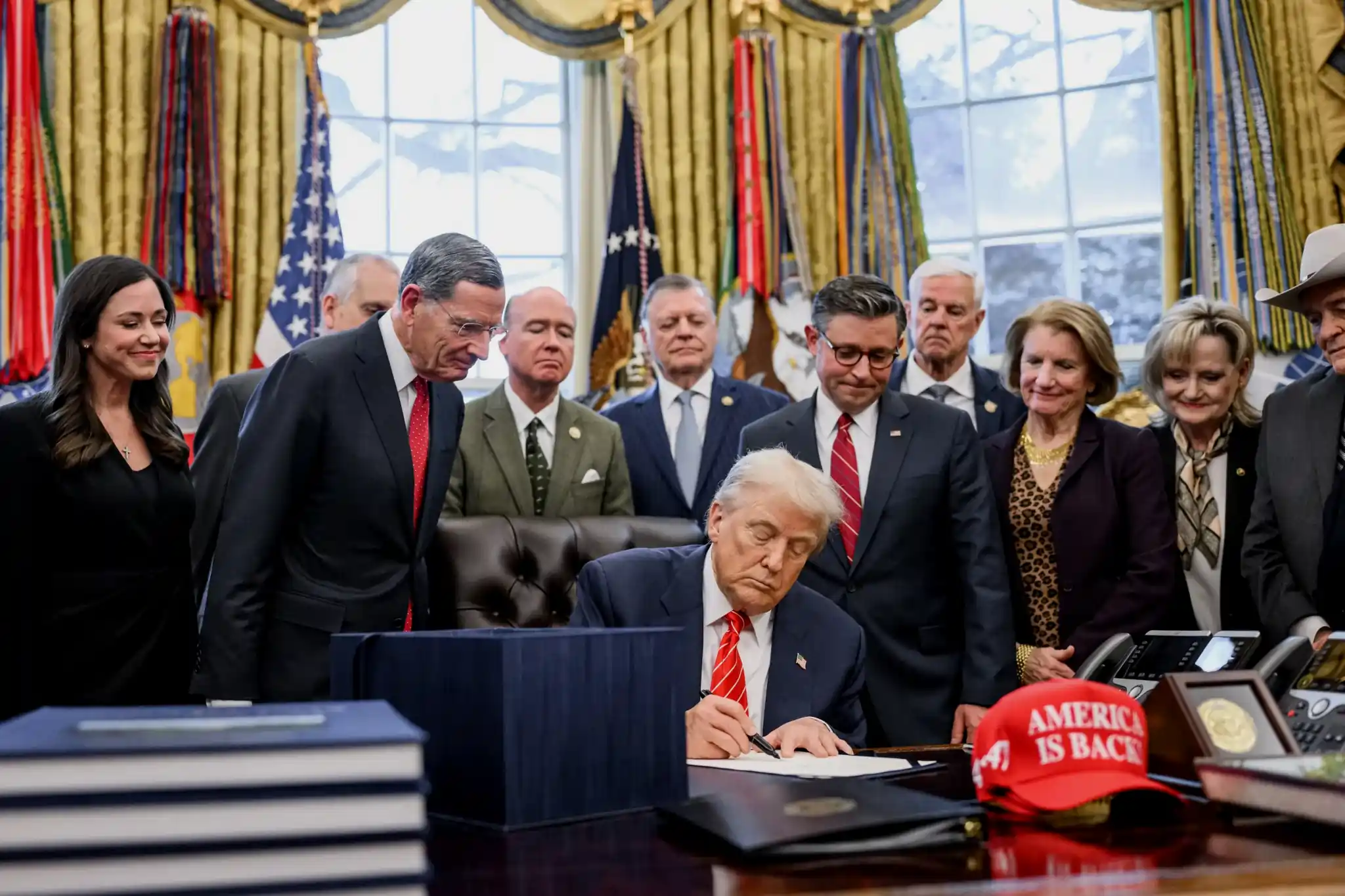 Trump Signs $1.2T Funding Bill Ending Partial Government Shutdown